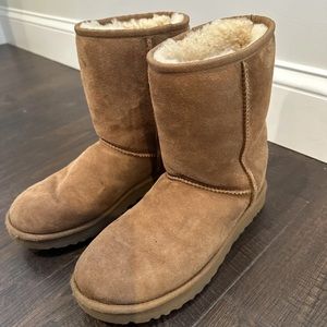 UGG Classic Short II Chestnut Brown Suede Fur Boots Womens Size 8